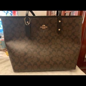 Coach Tote